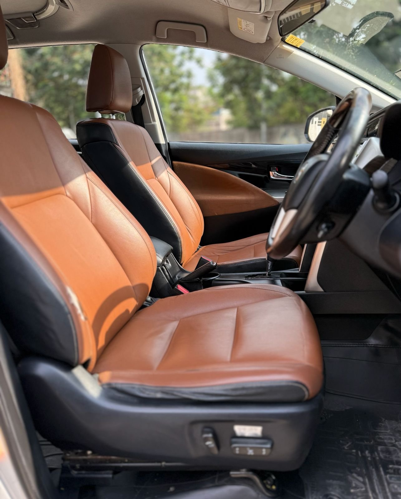 Innova Crysta 